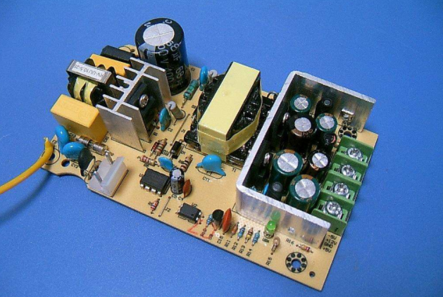 查看電容器的技術(shù)指標(biāo)有哪些？