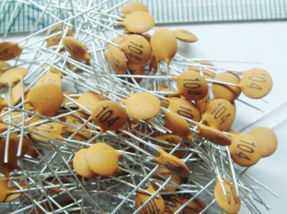 什么是高壓瓷片電容器和低壓瓷片電容器？